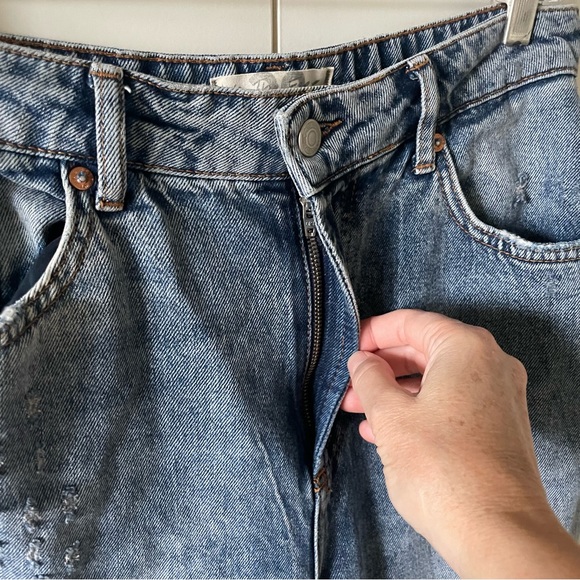 Free People Dakota Straight-Leg Indigo Blue High Rise Distressed Jean Size 29 - Picture 5 of 13